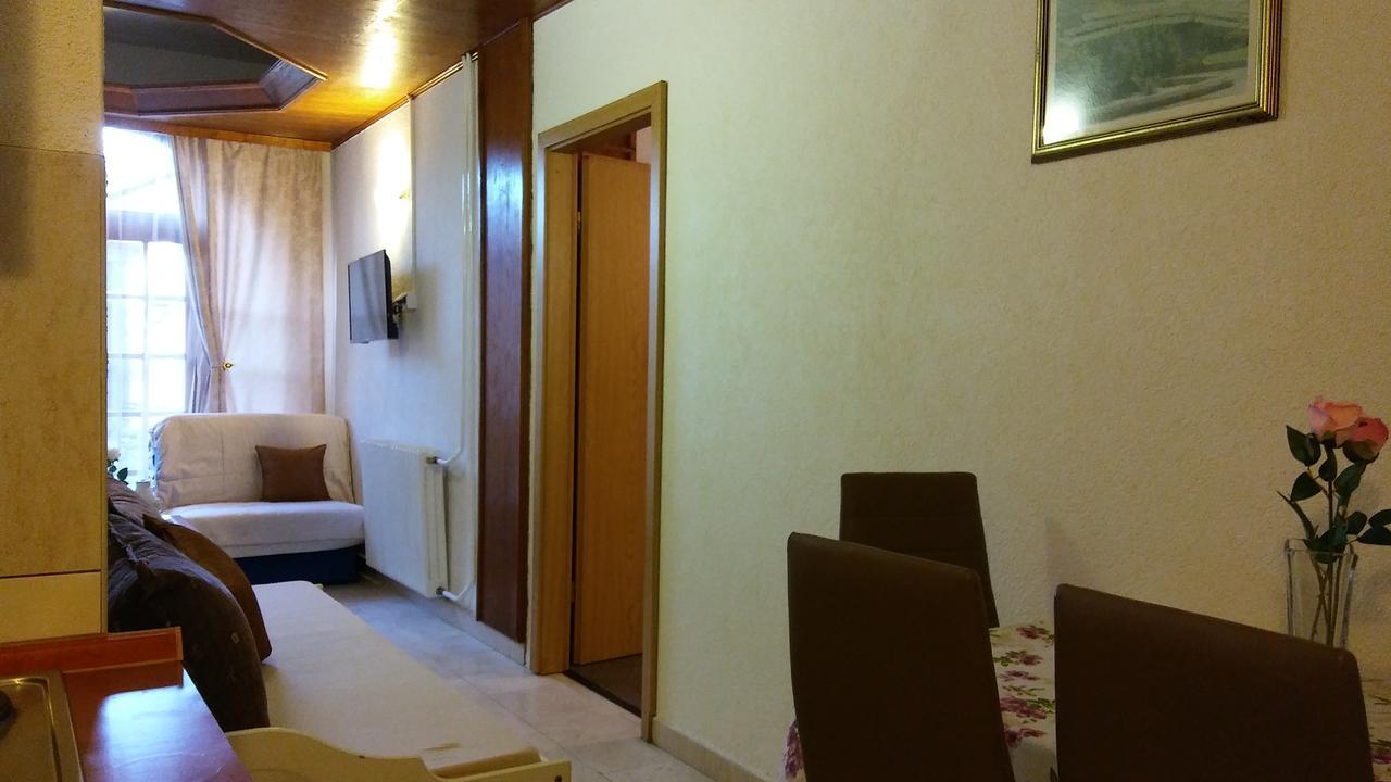 Guest House Villa Castio Petrovac Exterior foto