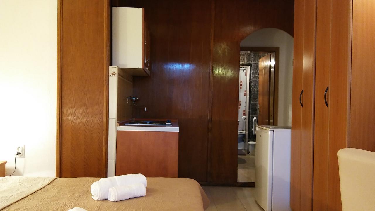 Guest House Villa Castio Petrovac Exterior foto